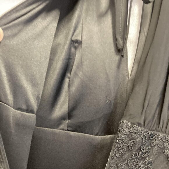 R&M Richards Maxi Dress Gown Womens 10 Black Formal Halter Keyhole Lace Stretch - Picture 16 of 16